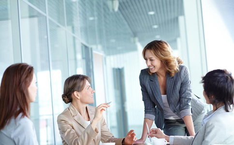 十大獵頭公司的獵頭顧問輔導(dǎo)人才制作簡歷會把握這4大原則